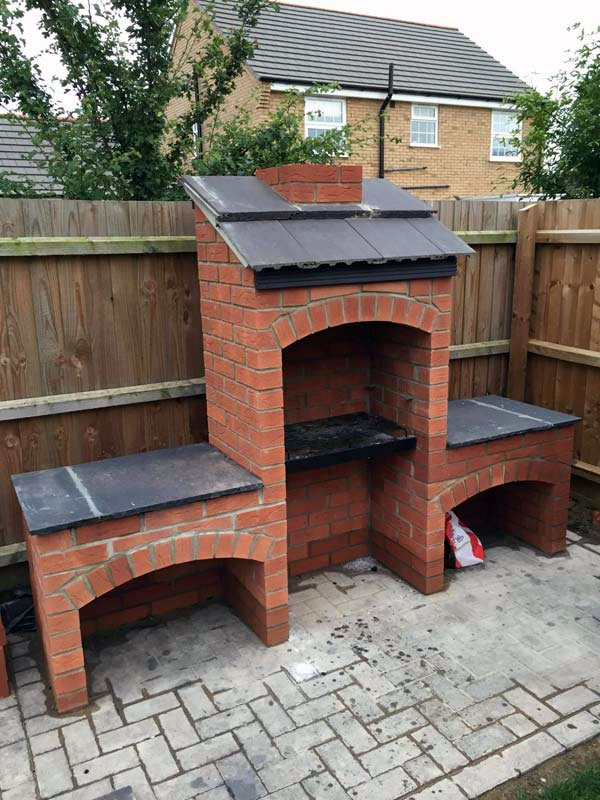 Comment-construire-un-barbecue-en-briques