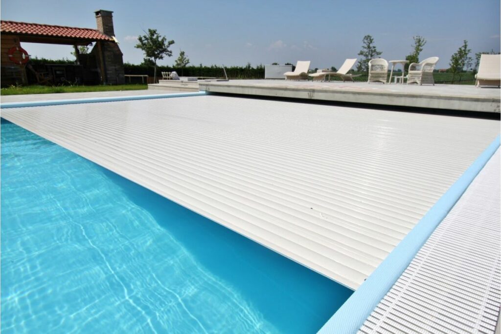 volets roulants pour piscine