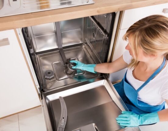 comment nettoyer lave-vaisselle (1)