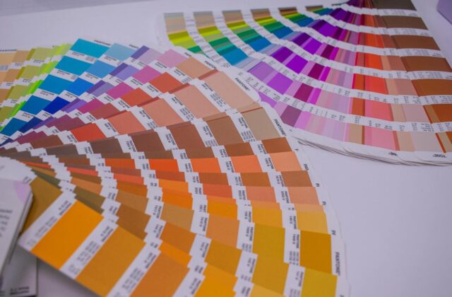 Peintures professionnelles pantone