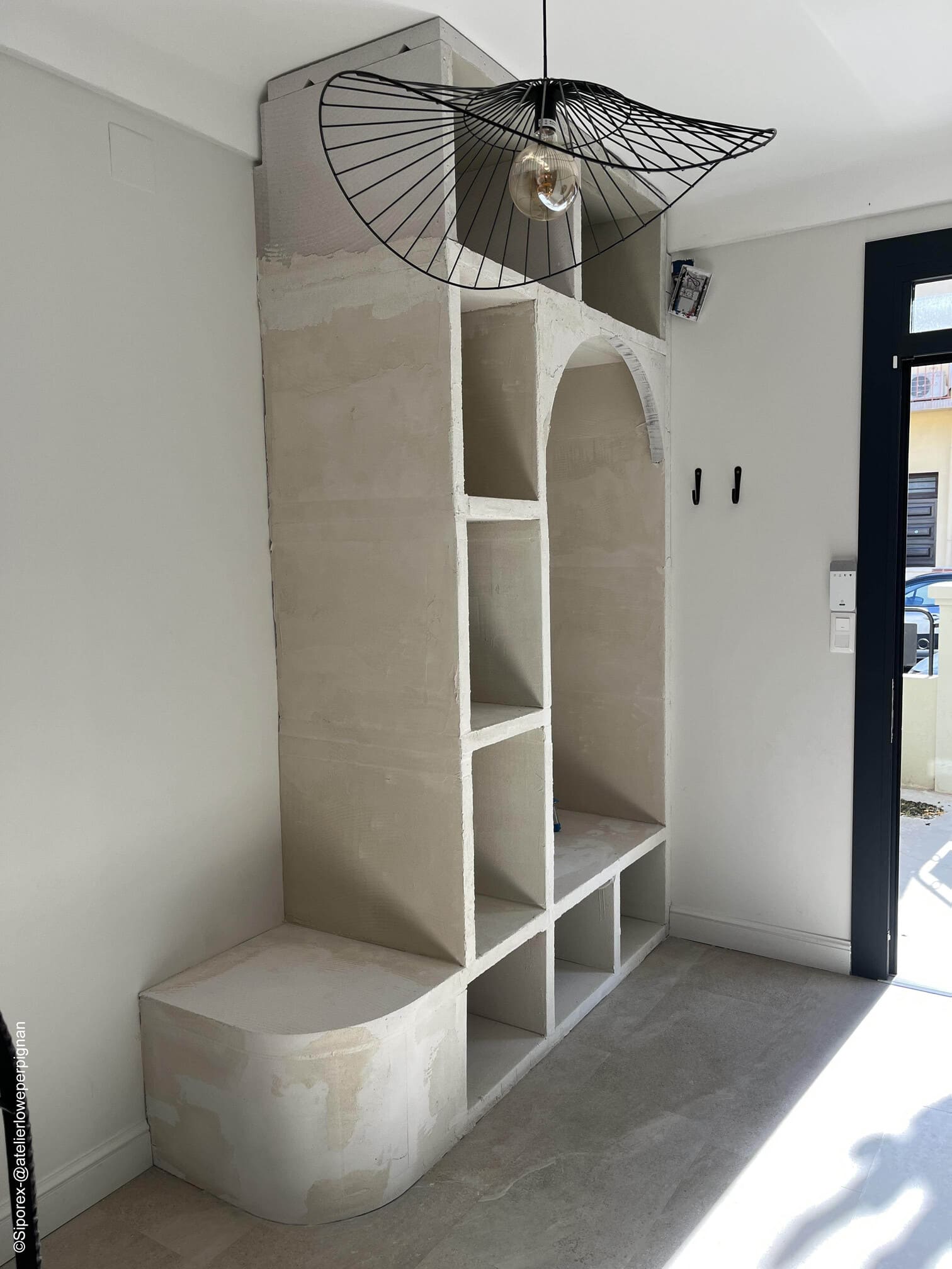 Fabriquer un meuble d’entrée en siporex