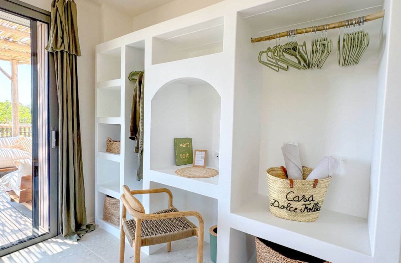 dressing avec espace bureau en béton cellulaire