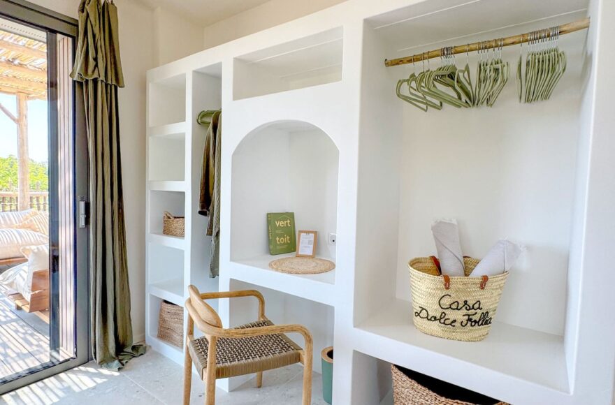 dressing avec espace bureau en béton cellulaire