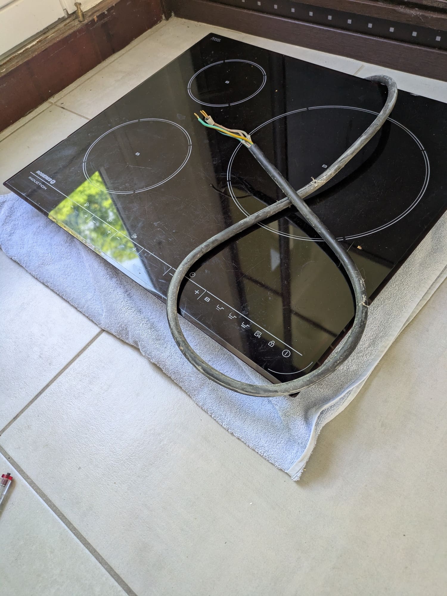 Remplacer plaque à induction