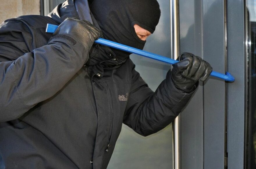 securiser-sa-porte-entree