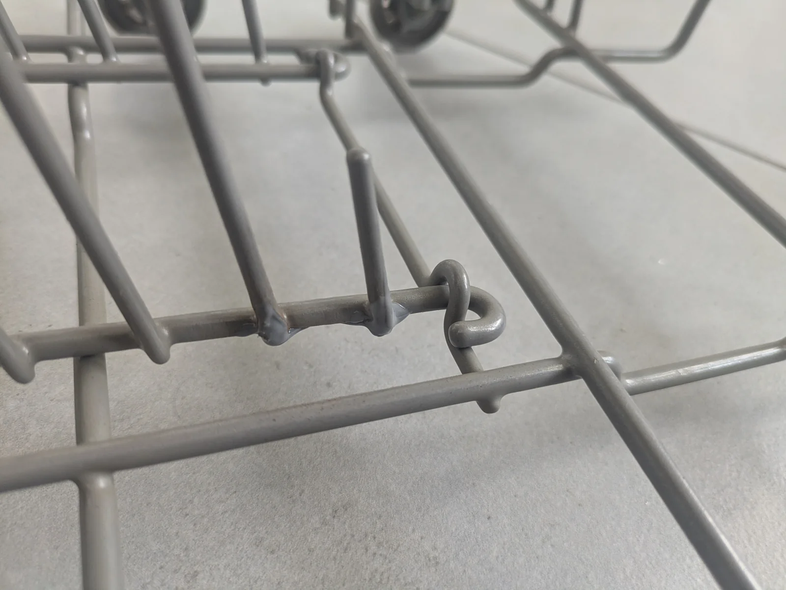 Réparer panier lave vaisselle rouillé